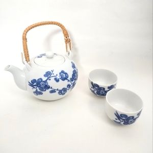 Vintage Blue and White Teapot w/ 2 Teacups Japanese Floral Design 50's 60's VTG